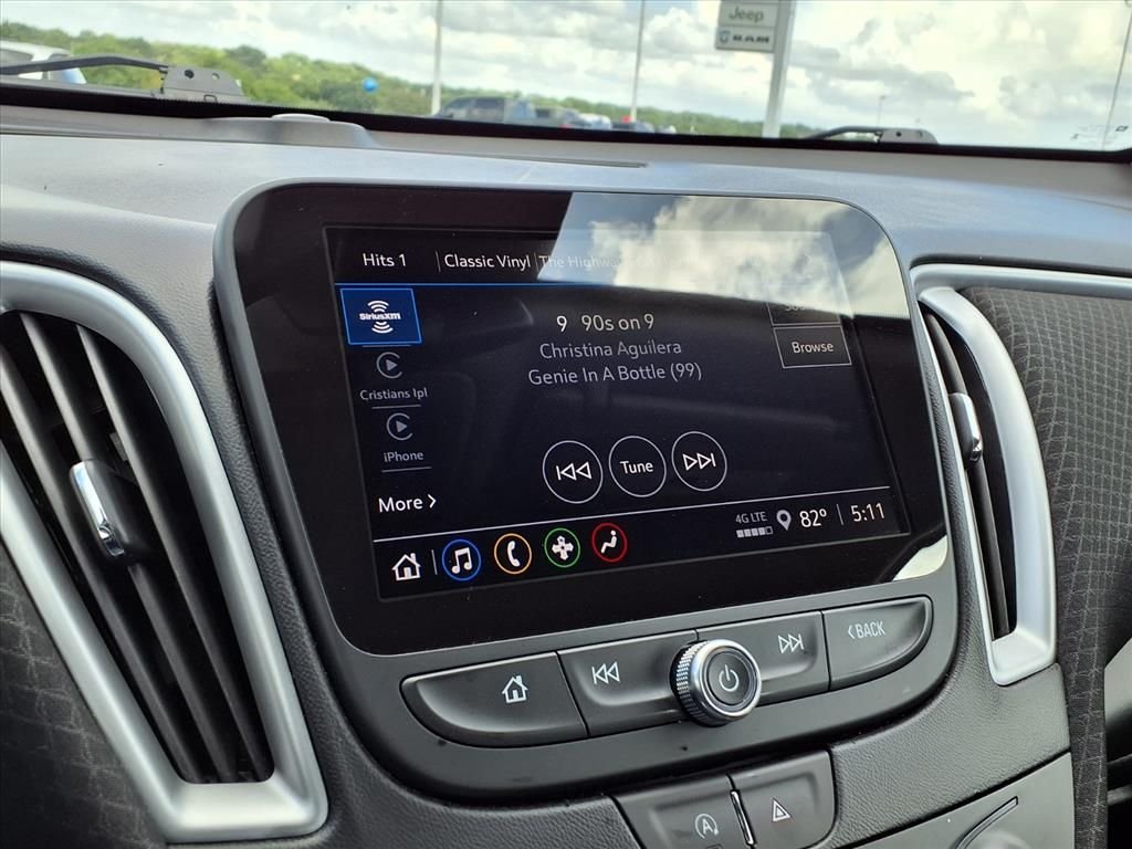 Used 2023 Gray Chevrolet LT image 18