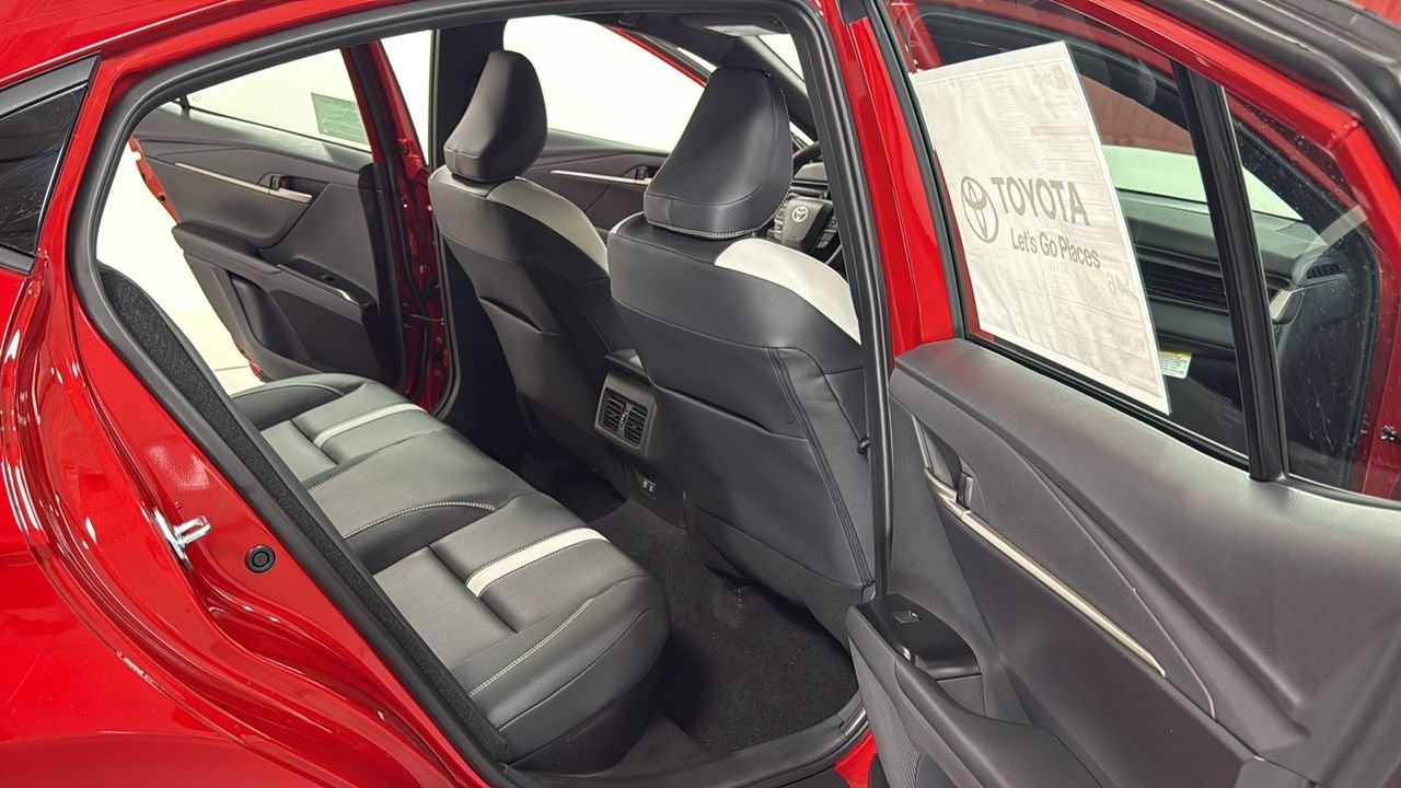 New 2026 Supersonic Red <sup>1</sup> Toyota  Nightshade image 17