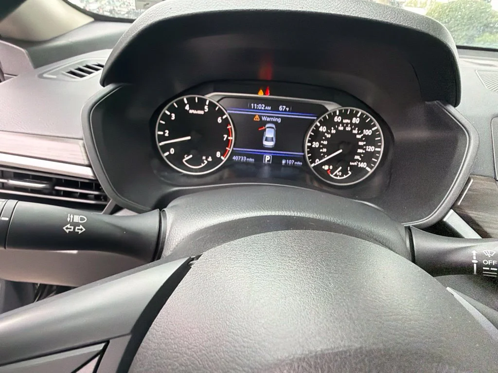 Used 2025 Black Nissan 2.5 SV image 12