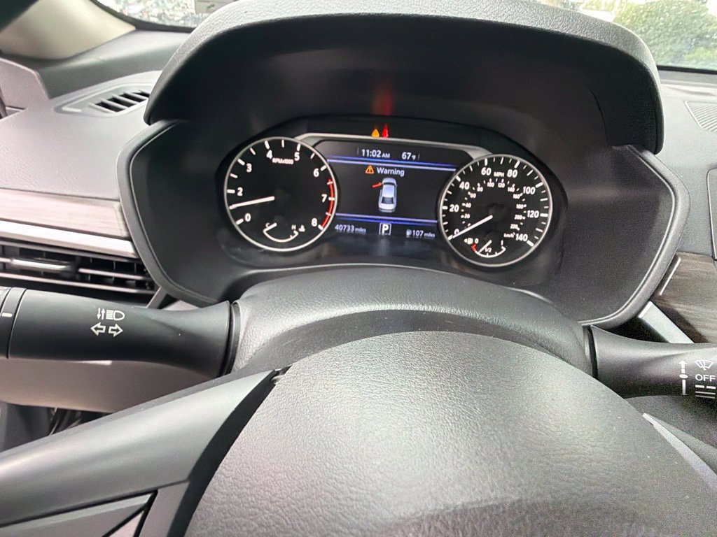 Used 2025 Black Nissan 2.5 SV image 12