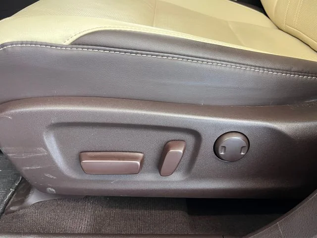 Used 2016 Satin Cashmere Metallic Lexus 350 image 35