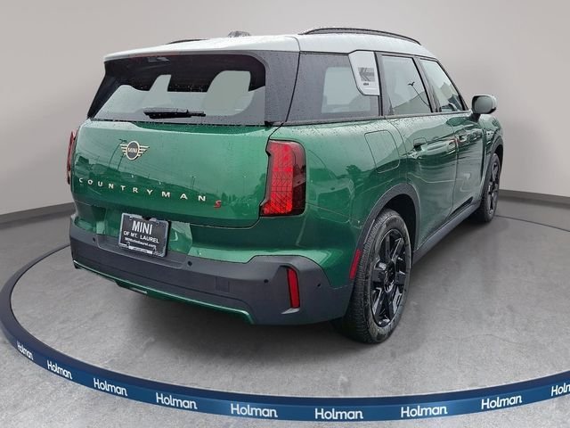 New 2027 Green MINI Signature Plus image 4