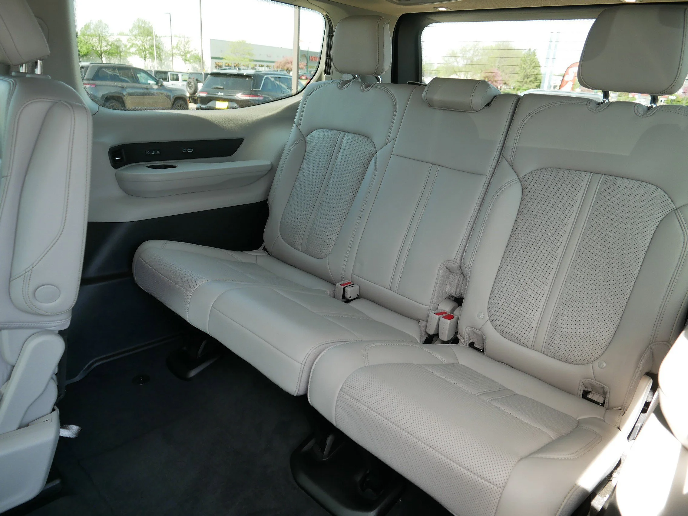 Certified Used 2024 River Rock Jeep Series III image 36
