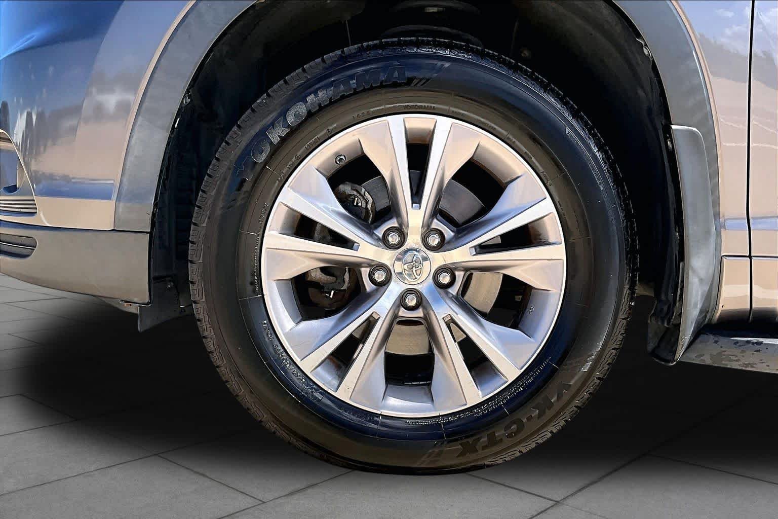 Used 2015 Predawn Gray Mica Toyota LE Plus image 11