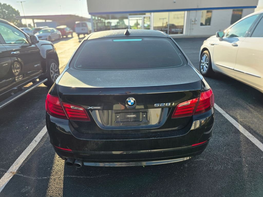 Used 2013 Jet Black BMW 528i xDrive image 4