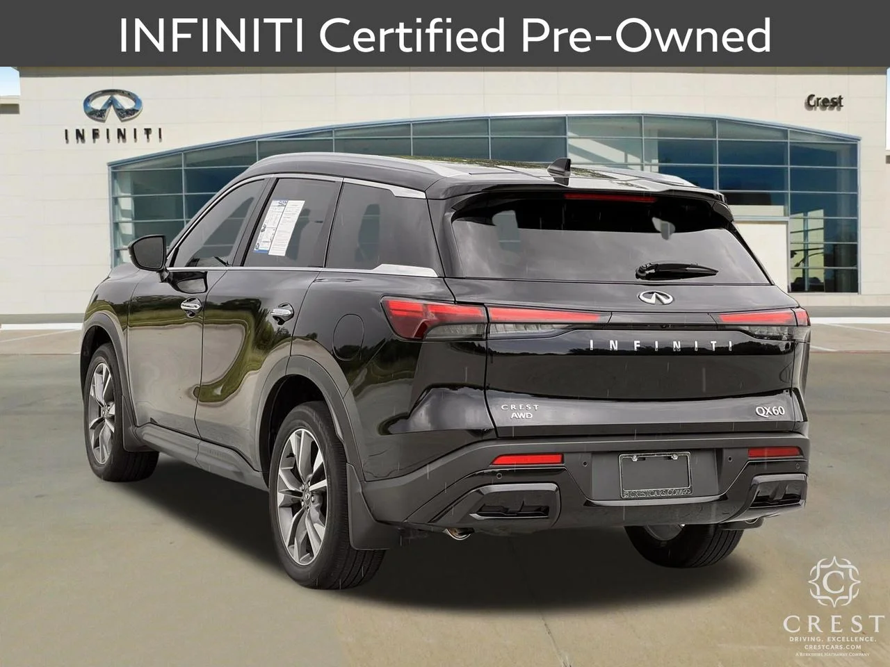 Certified Used 2025 Mineral Black INFINITI LUXE image 7