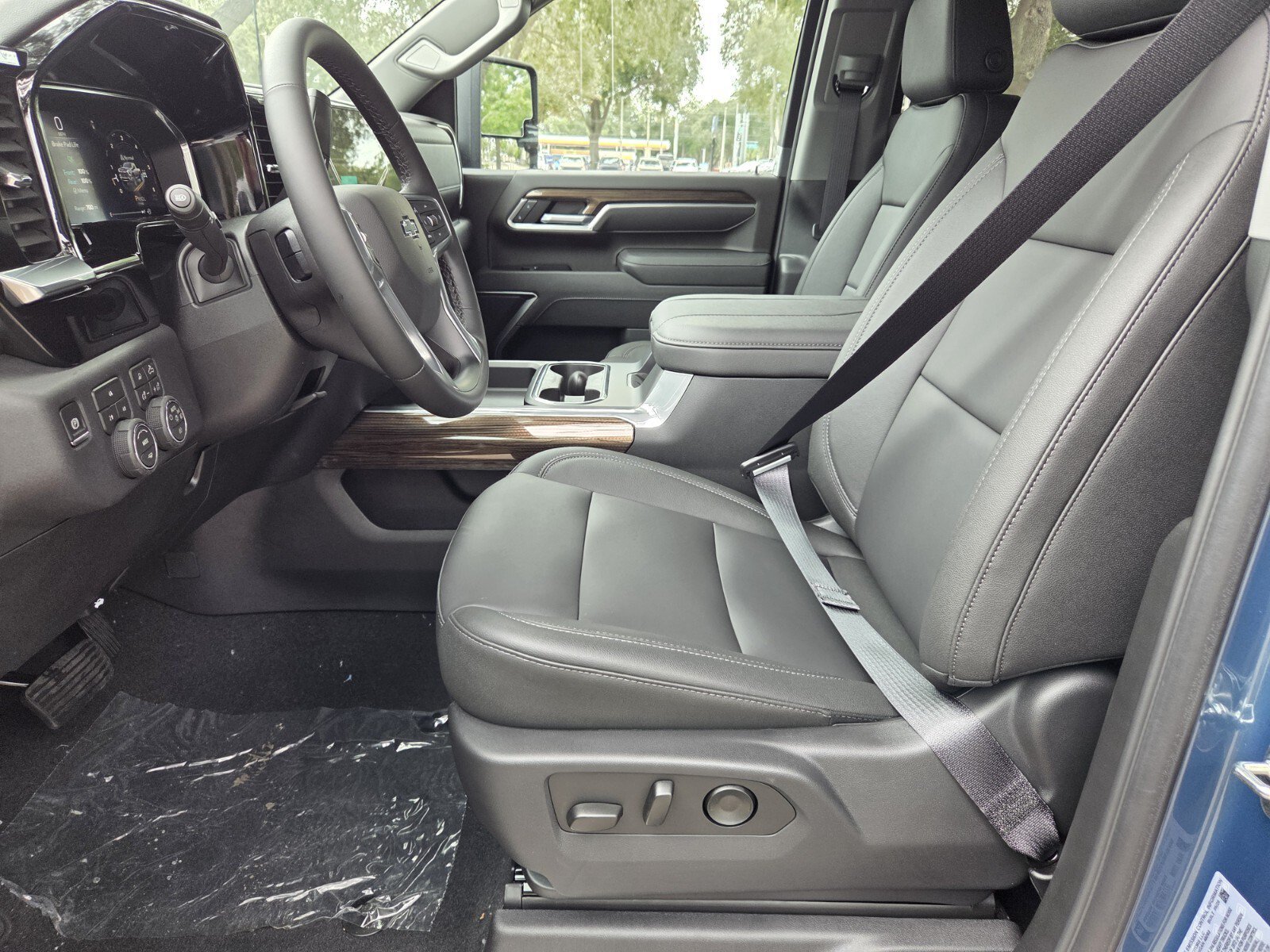 New 2026 Lakeshore Blue Metallic Chevrolet LT image 24