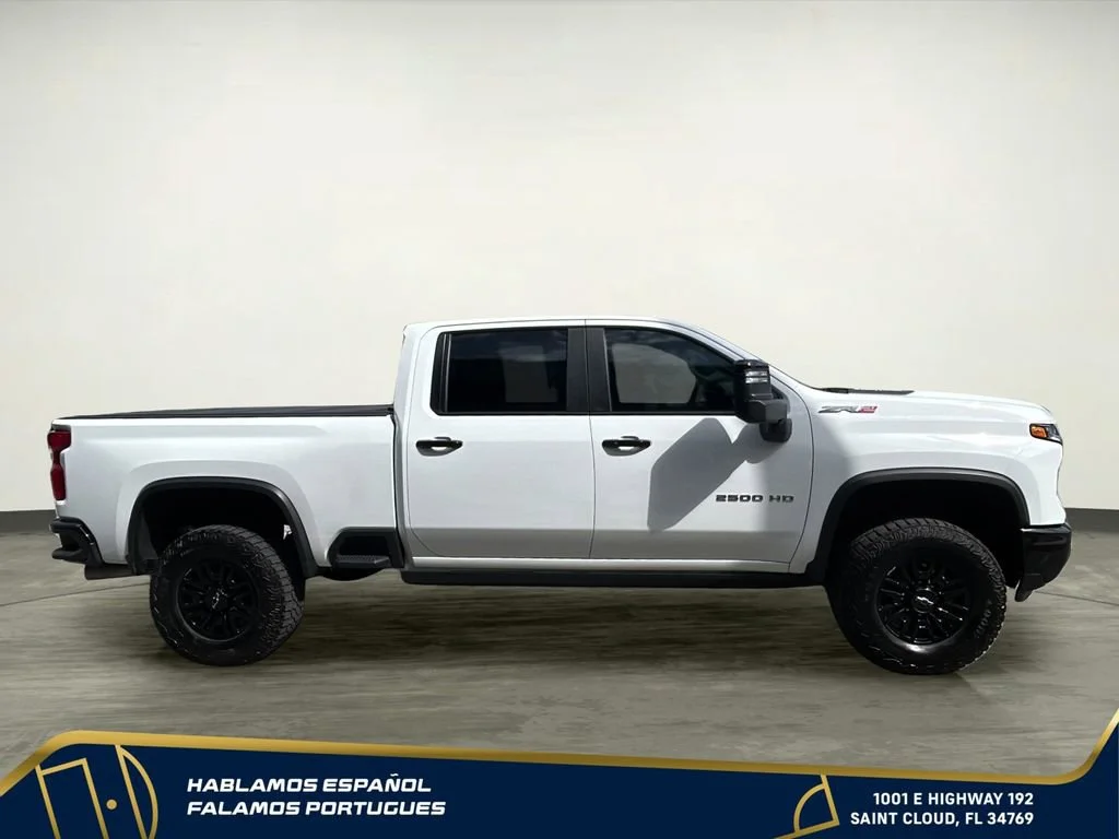Used 2024 Summit White Chevrolet ZR2 image 7