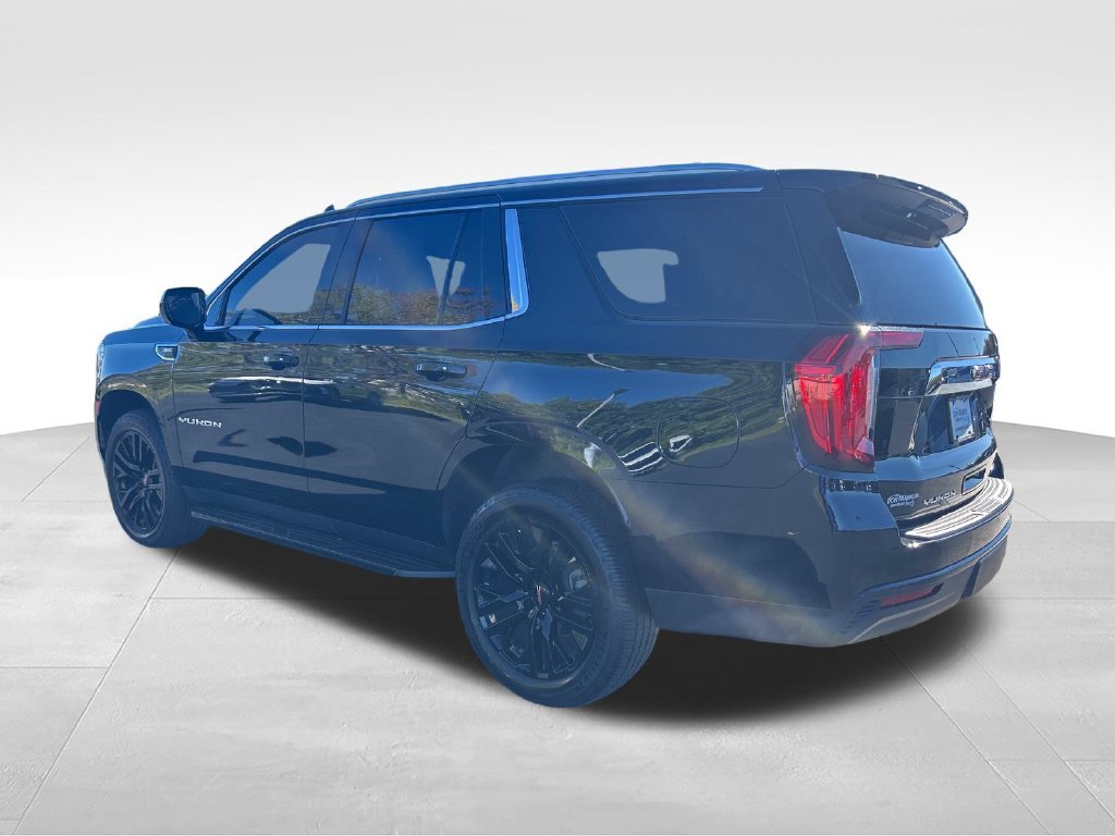 Used 2022 Black GMC SLE image 3