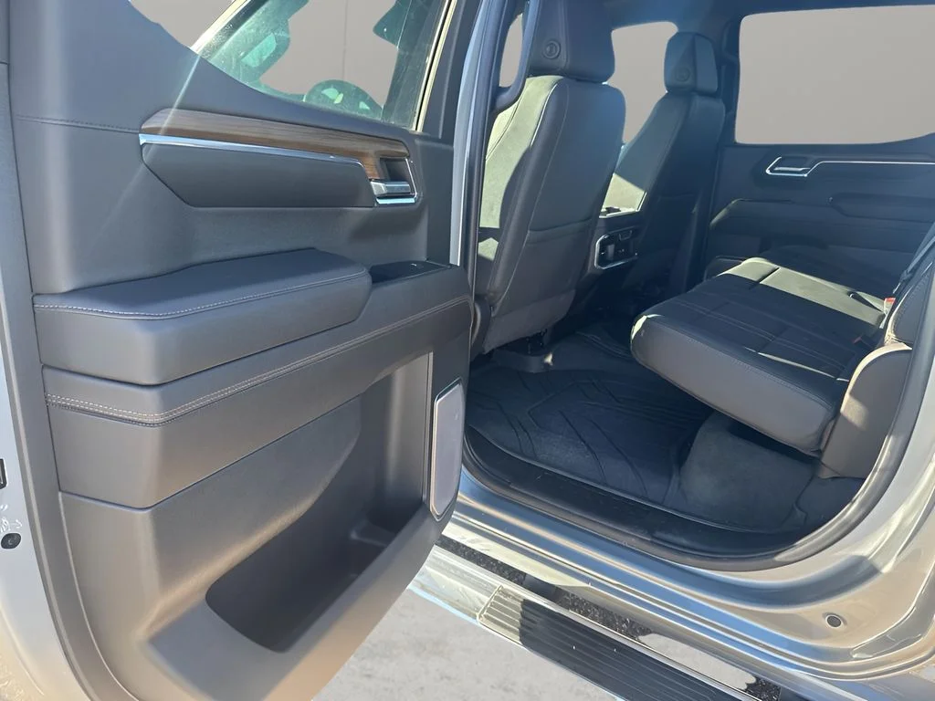Used 2023 Sterling Gray Metallic Chevrolet High Country image 15