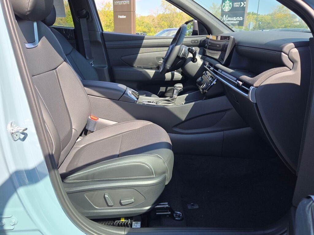2026 Hyundai Santa Cruz Limited - Photo 6