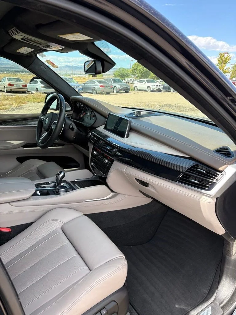 Used 2018 Black BMW Base image 11