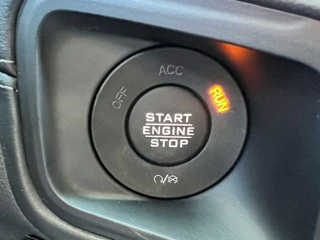 2025 Jeep Wrangler 4-Door Sahara - Photo 29