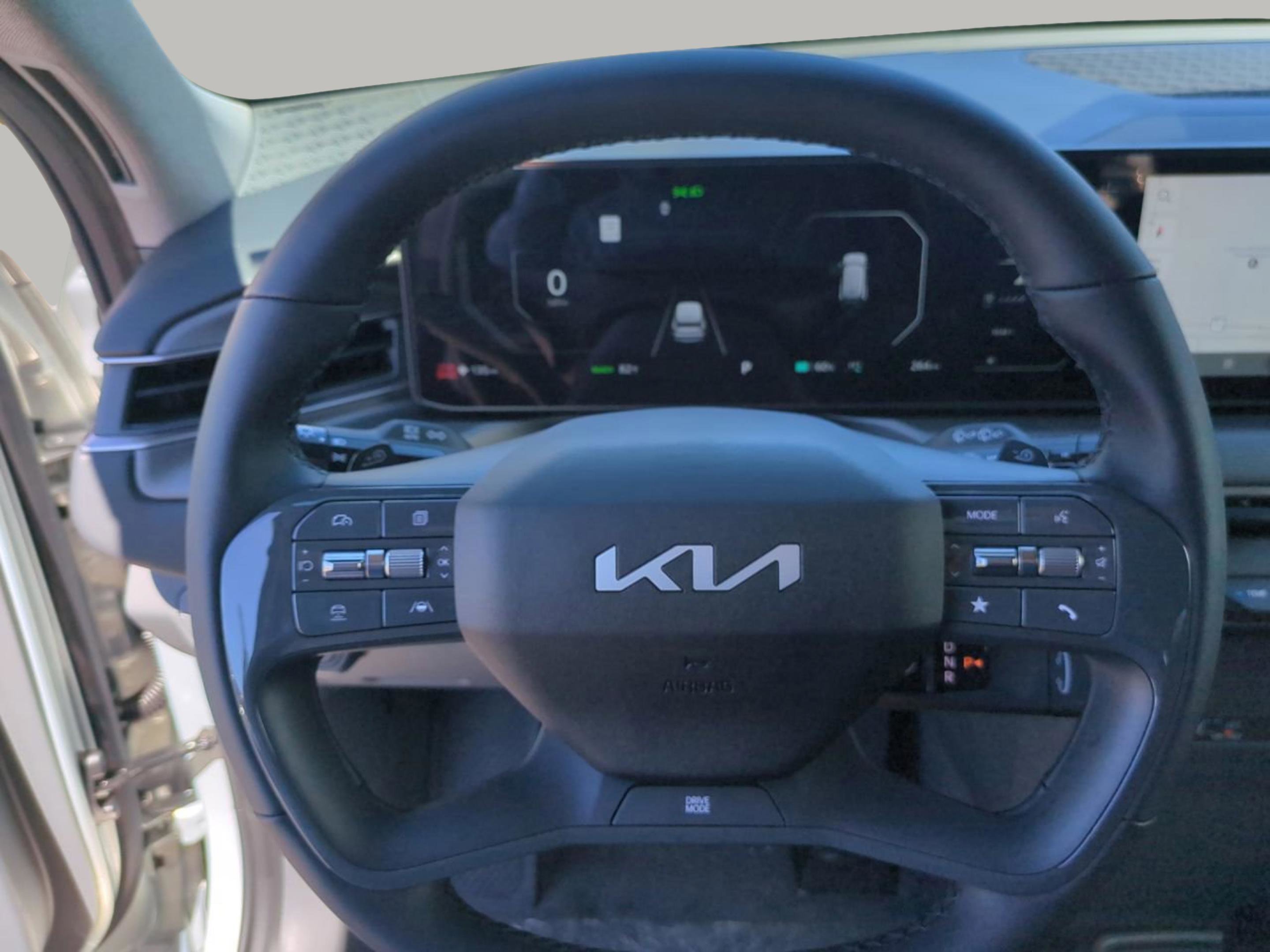 2026 Kia EV9 Light - Photo 23