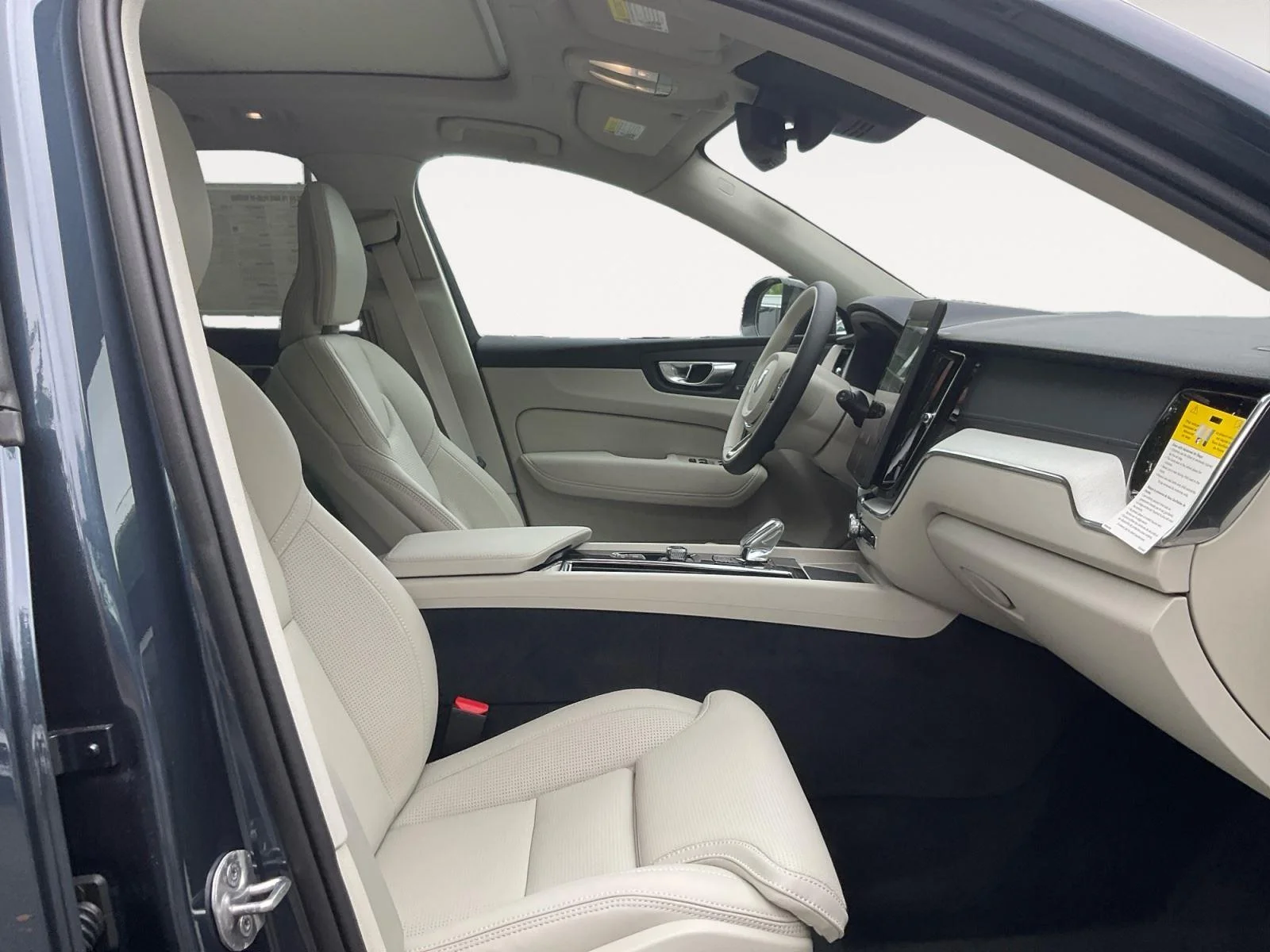 New 2026 Denim Blue Metallic Volvo Ultra image 15