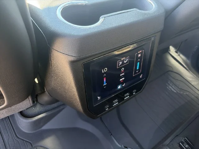 New 2027 White GMC Denali Ultimate image 17