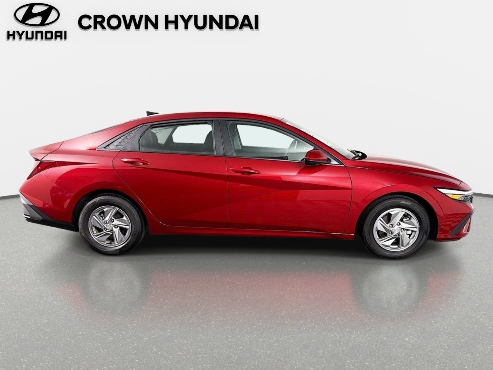 Used 2026 Ultimate Red Hyundai SE image 4