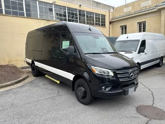 2025 Mercedes-Benz Sprinter 3500 170 Ext WB HO High Roof's photo