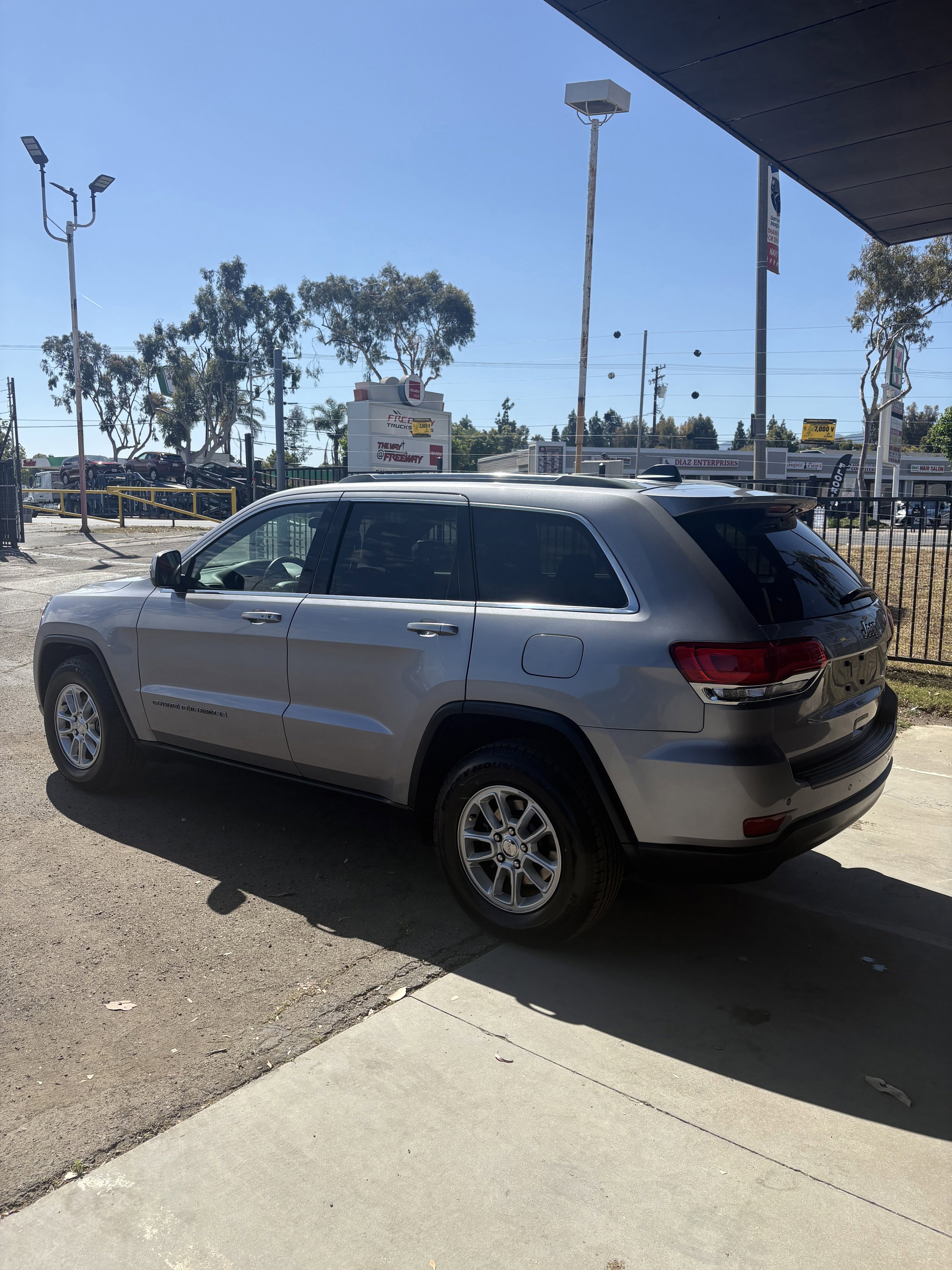 2019 Jeep Grand Cherokee Laredo E - Photo 7