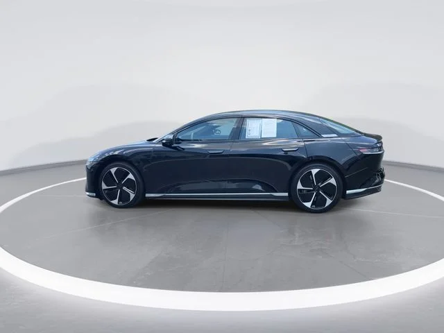 Used 2024  Lucid Touring image 5