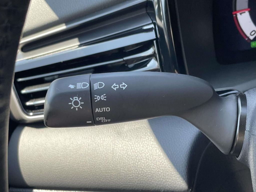 Used 2026  Toyota XSE image 23