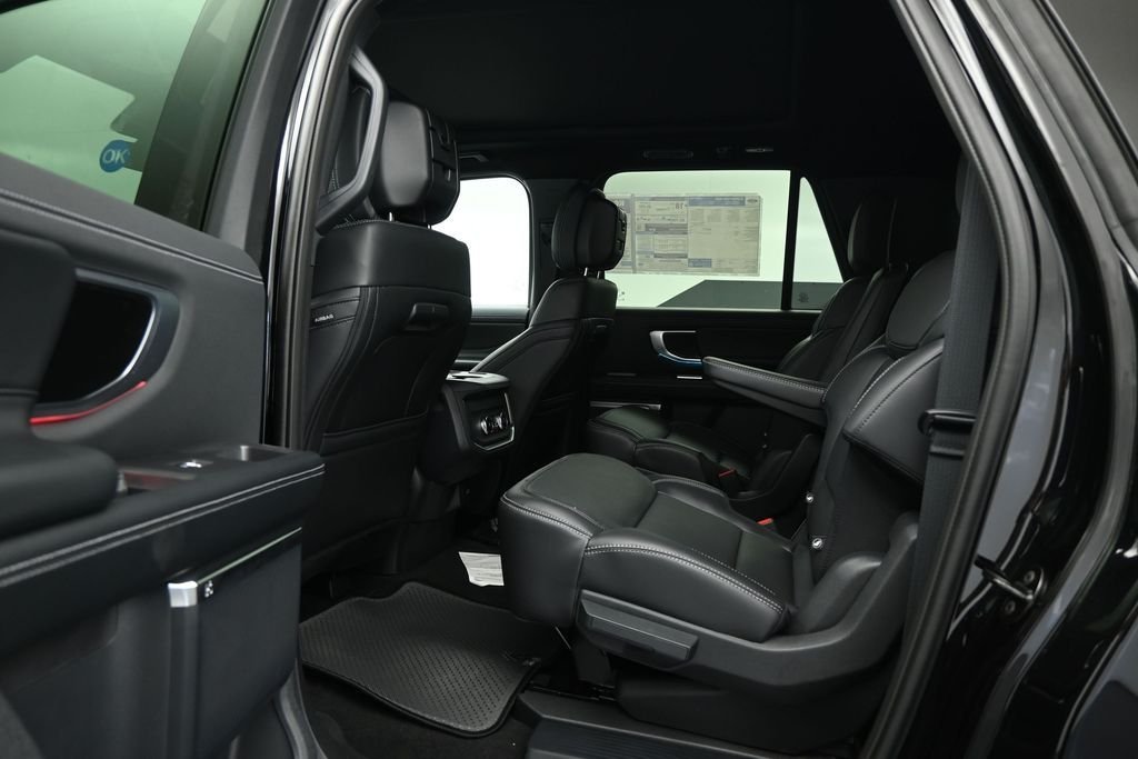 New 2026 Agate Black Metallic Ford Platinum image 20