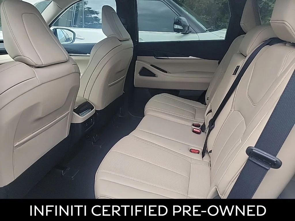 Certified Used 2024 Majestic White INFINITI Sensory image 7
