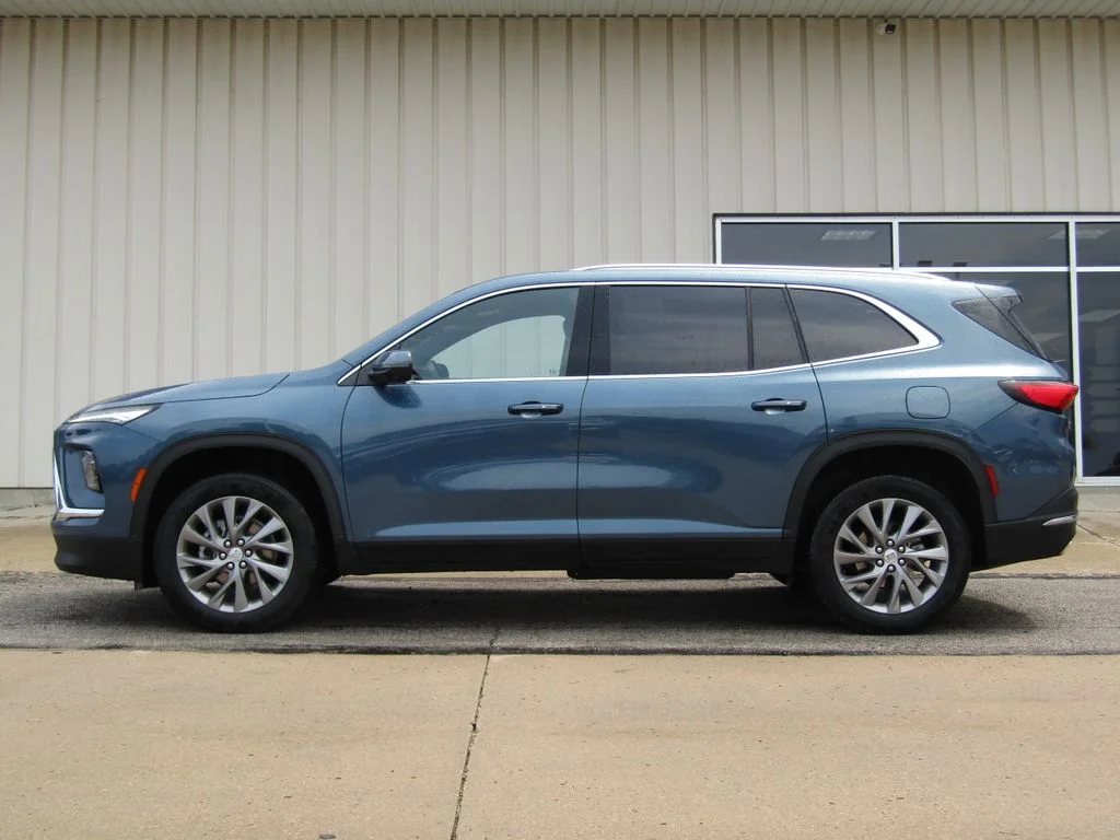 Used 2026 Blue Buick Preferred image 11