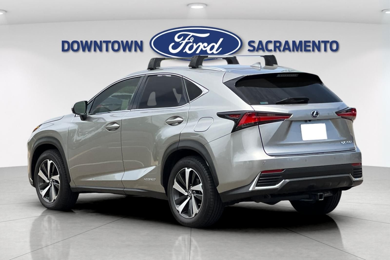 Used 2020 Silver Lexus 300h image 8