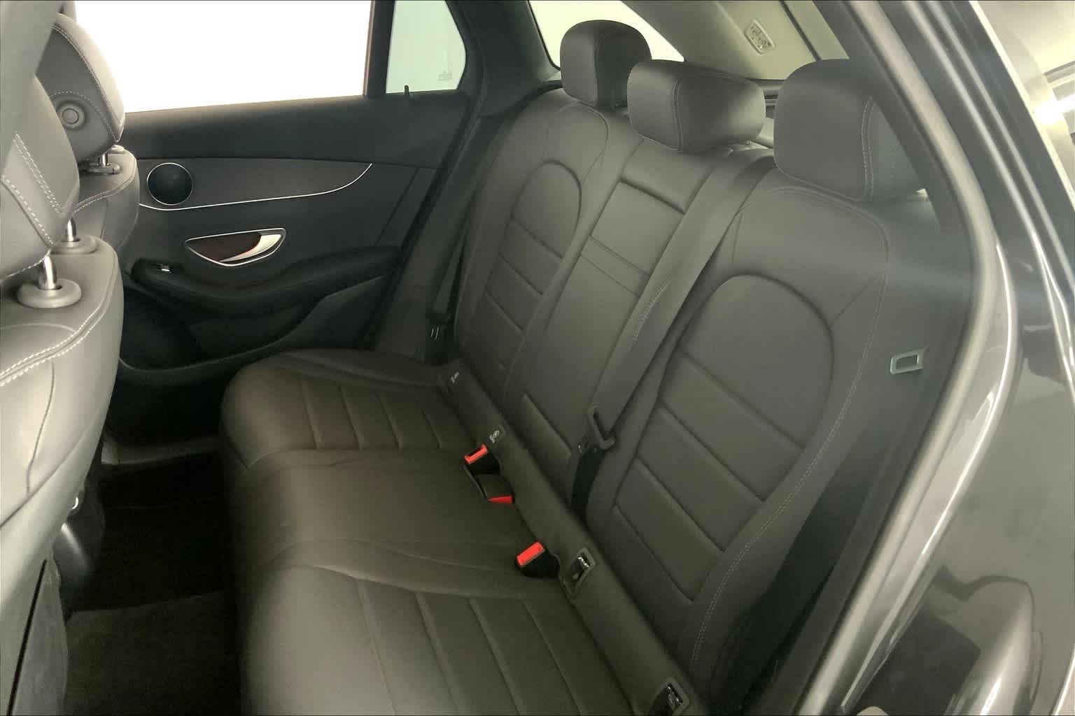 Used 2021 Graphite Grey Metallic Mercedes-Benz GLC 300 image 21
