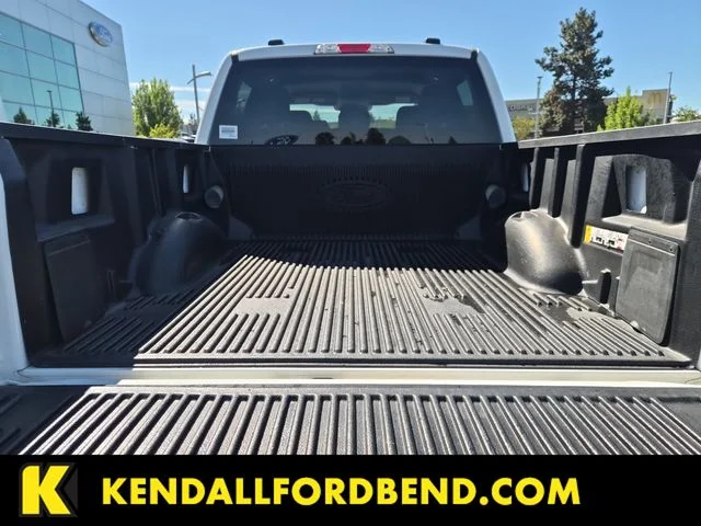 Certified Used 2025 Oxford White Ford XLT image 32