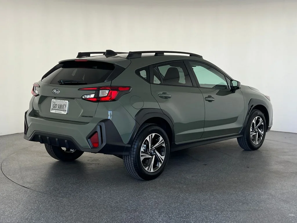 New 2026 ALPINE GREEN Subaru Premium image 4