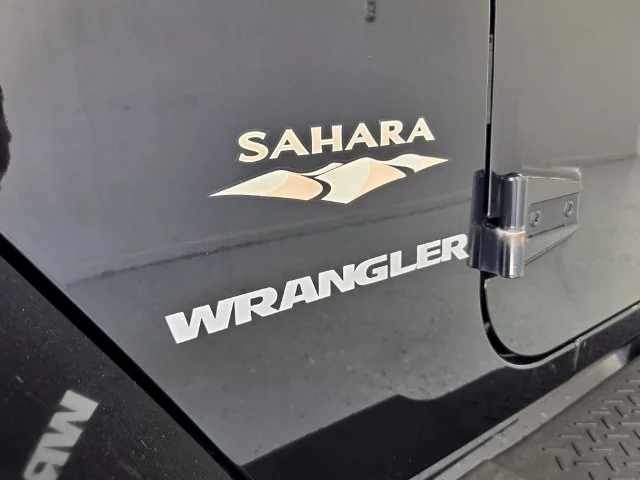Used 2007 Black Jeep Sahara image 13