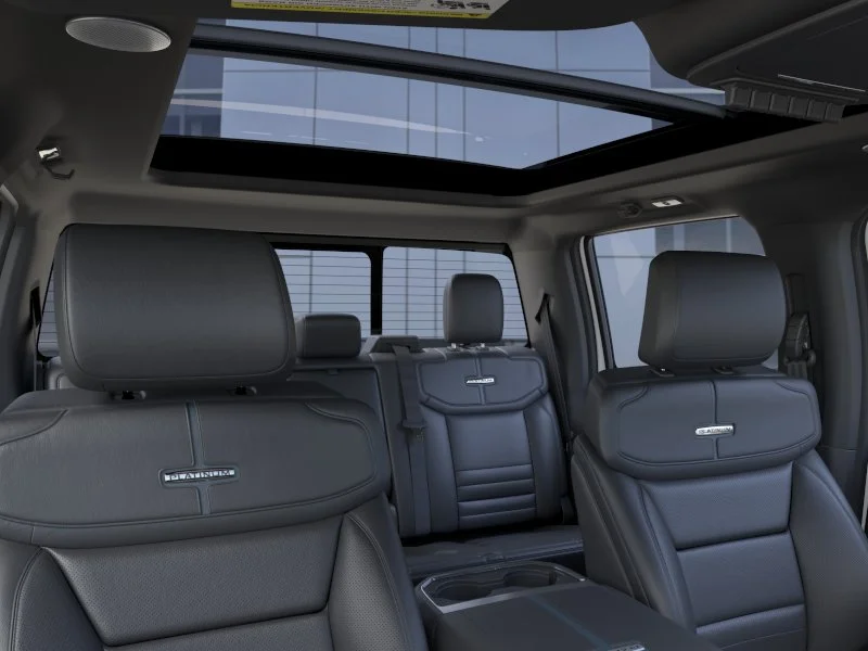 New 2026 Star White Metallic Tri-Coat Ford F-450® Platinum® image 72