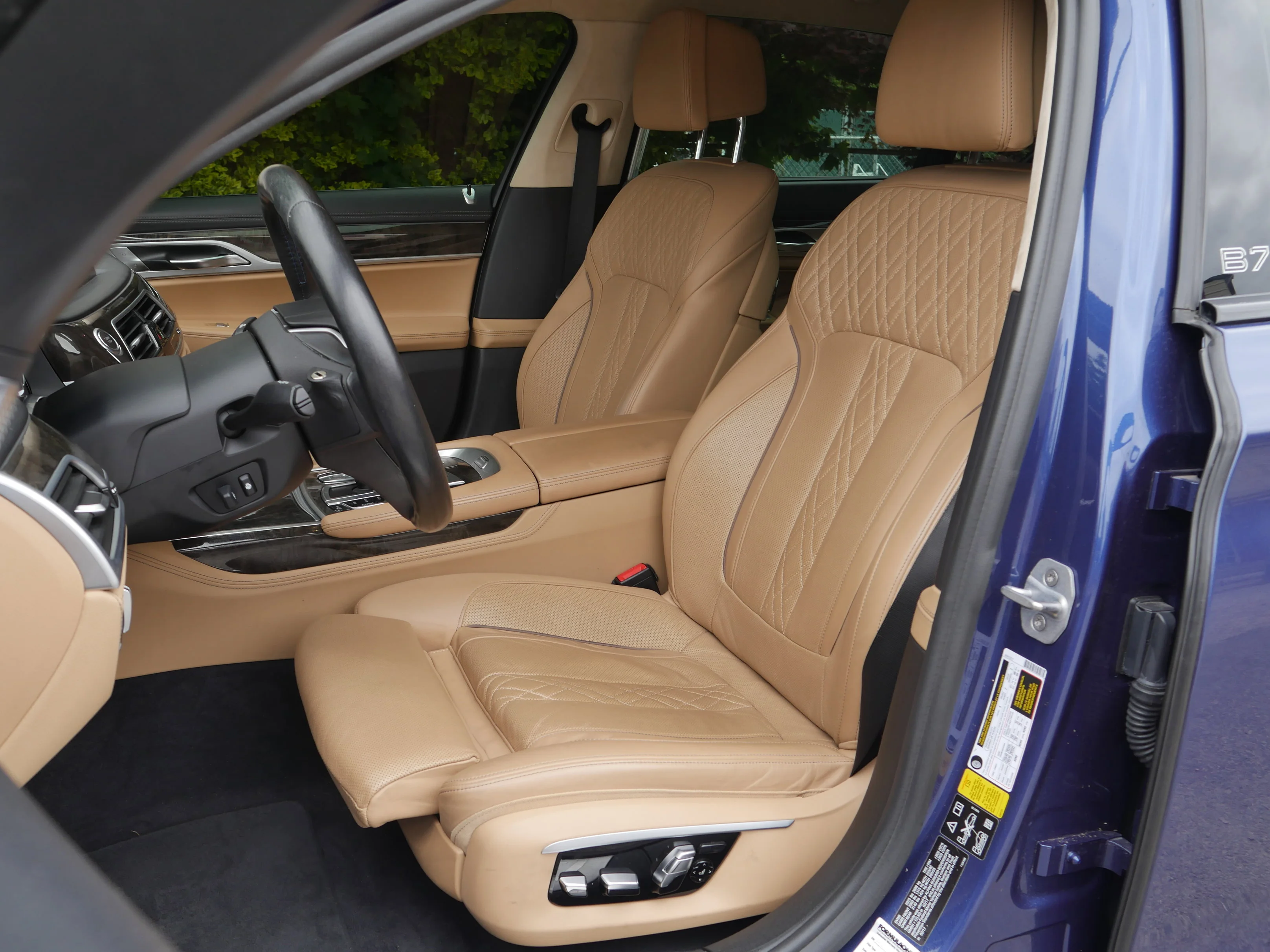 Used 2017 ALPINA Blue Metallic BMW ALPINA B7 xDrive image 43