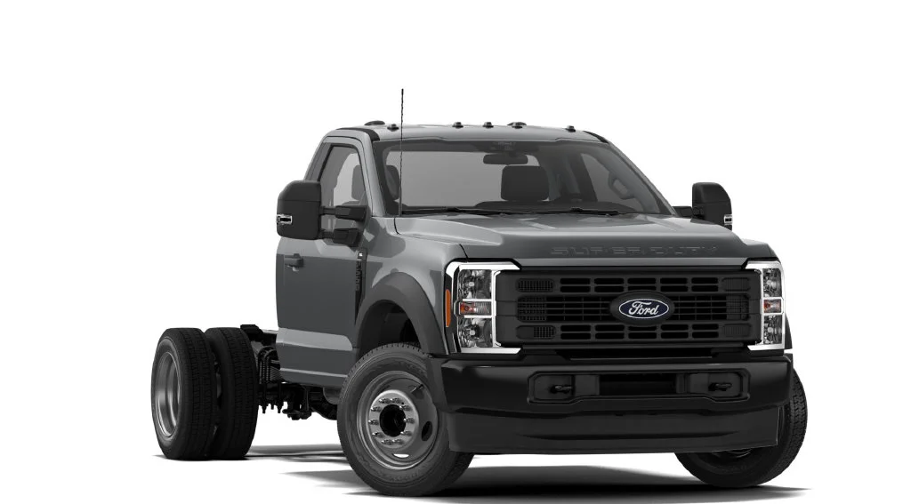 New 2027 Gray Ford XL image 4