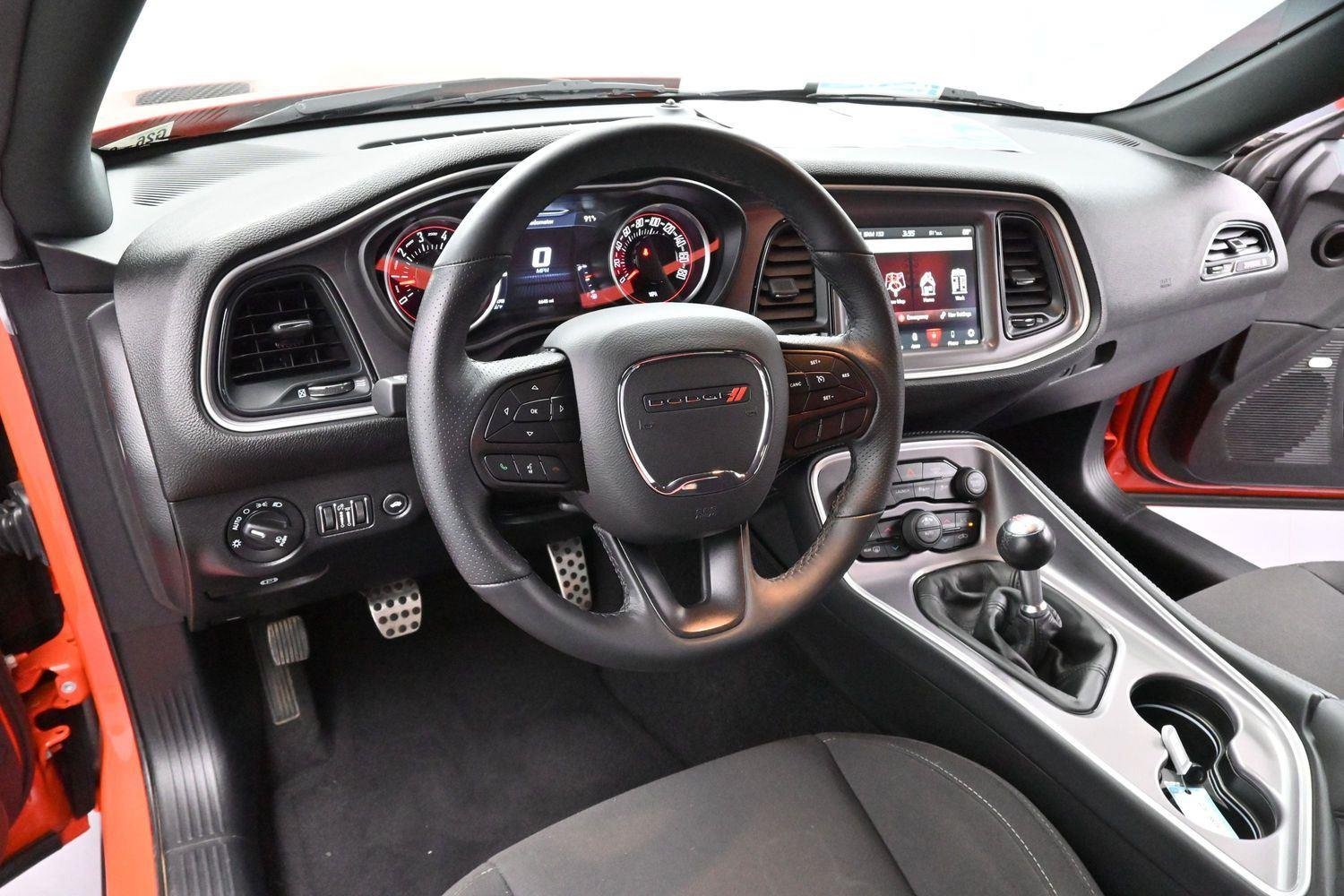 Used 2022 Go Mango Dodge R/T Scat Pack image 15