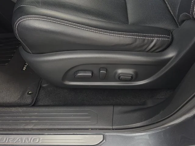 Used 2020 Gun Metallic Nissan SL image 17