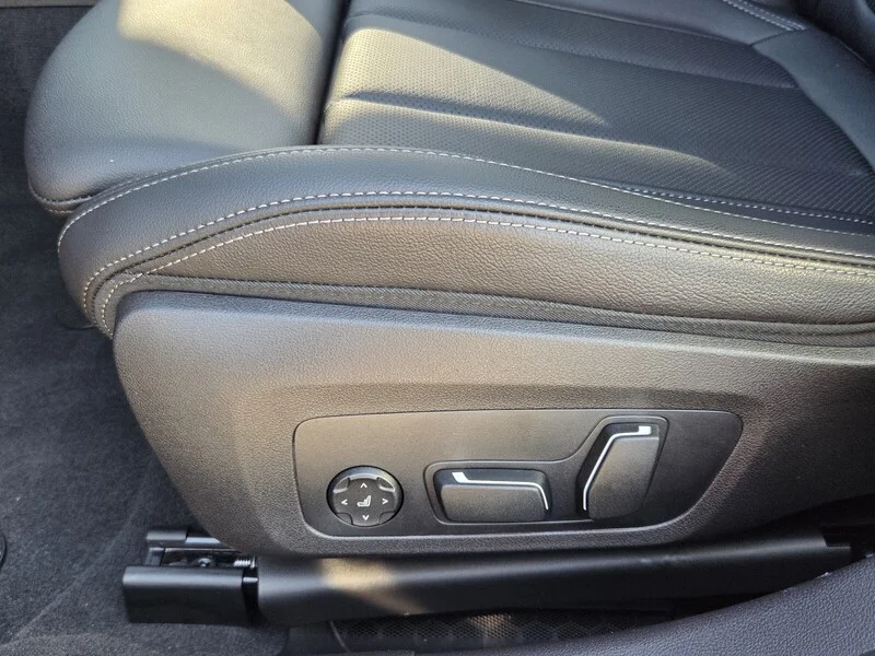 Used 2025 Gray Metallic BMW 330I SEDAN image 9