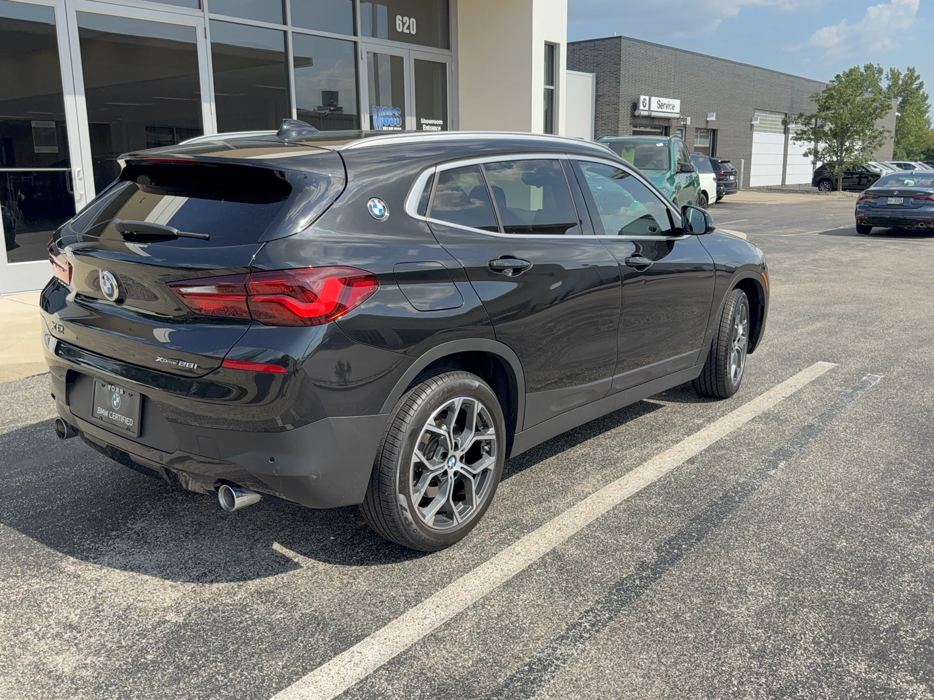 Certified Used 2023 Black Sapphire Metallic BMW xDrive28i image 3