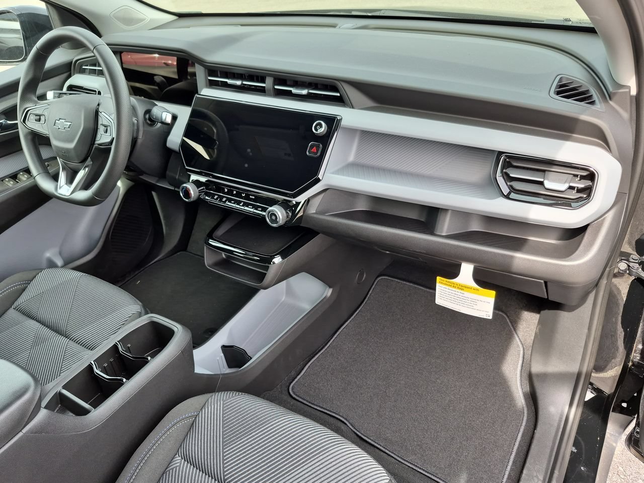 2027 Chevrolet Bolt LT - Photo 28