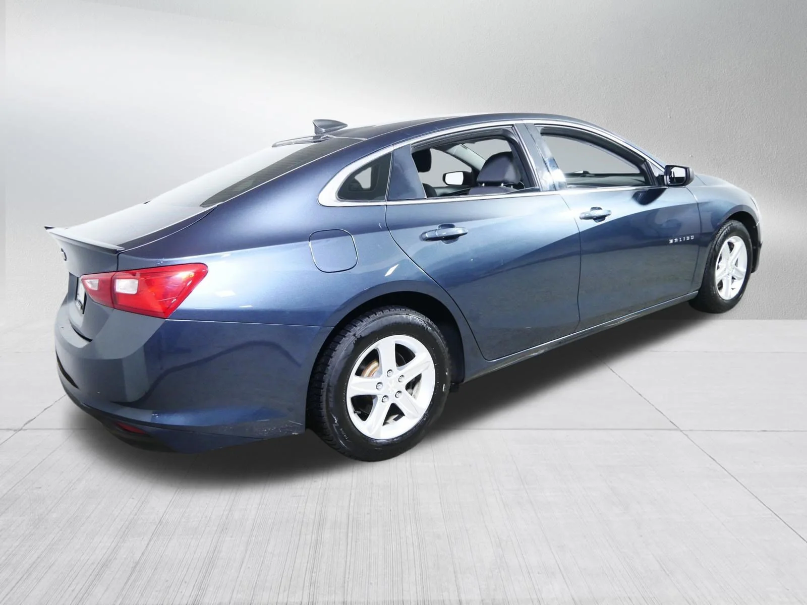 Used 2019 Shadow Gray Metallic Chevrolet LS image 7