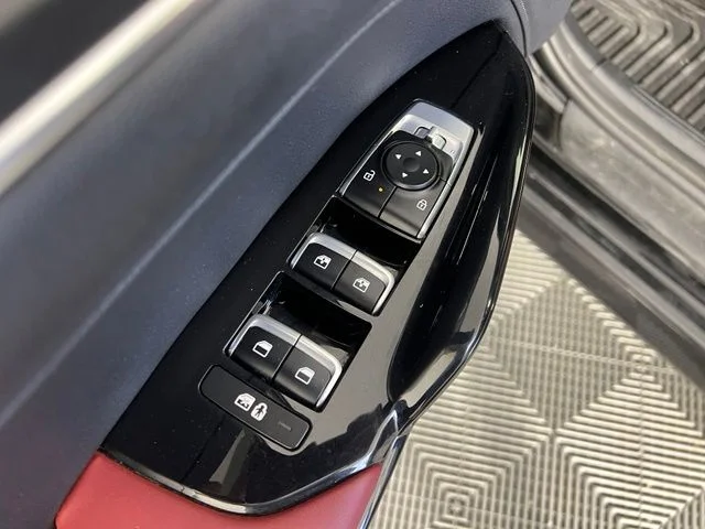 Used 2025 Black Kia GT-Line image 14