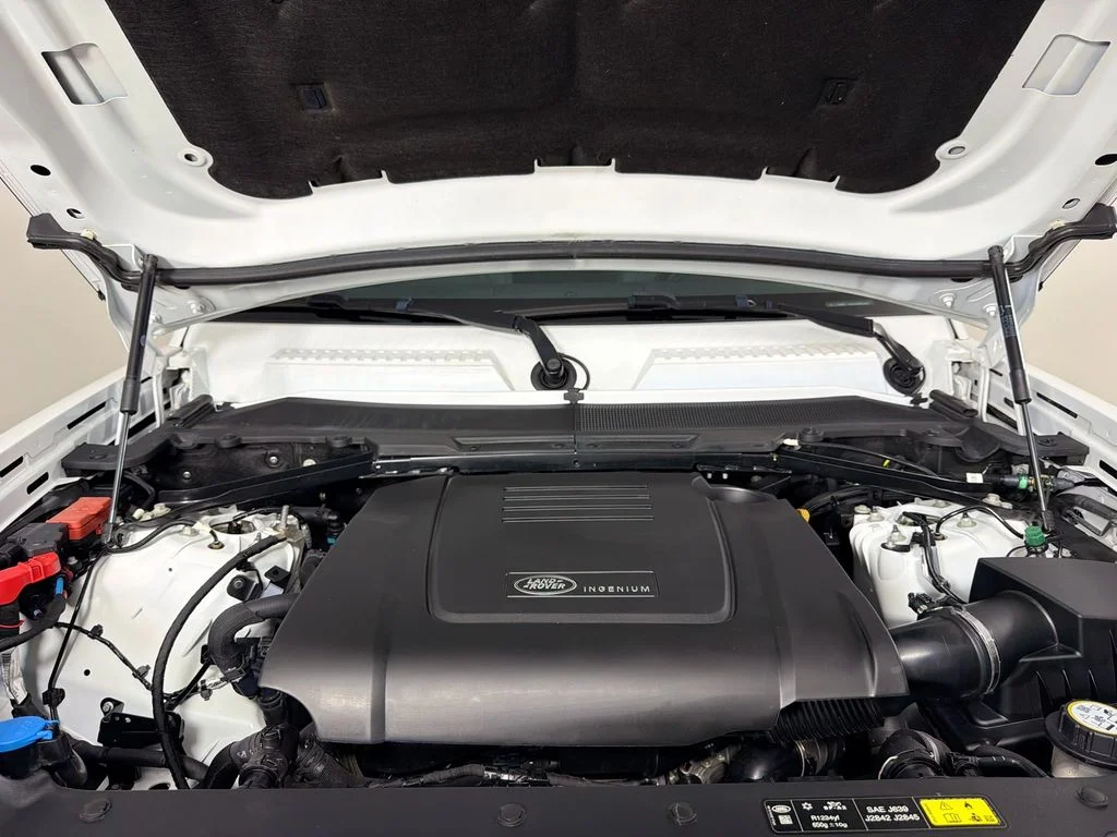 Certified Used 2024 White Land Rover S image 32