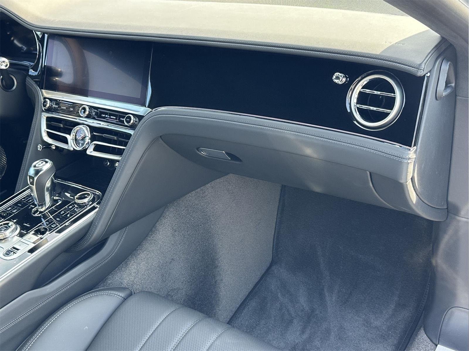 2026 Bentley Flying Spur - Photo 26