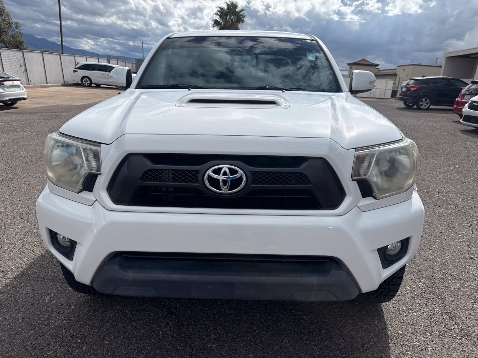 Used 2015 Super White Toyota Base image 8