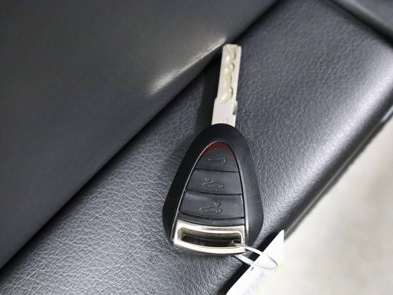 Used 2007 Black Porsche Cayman image 35