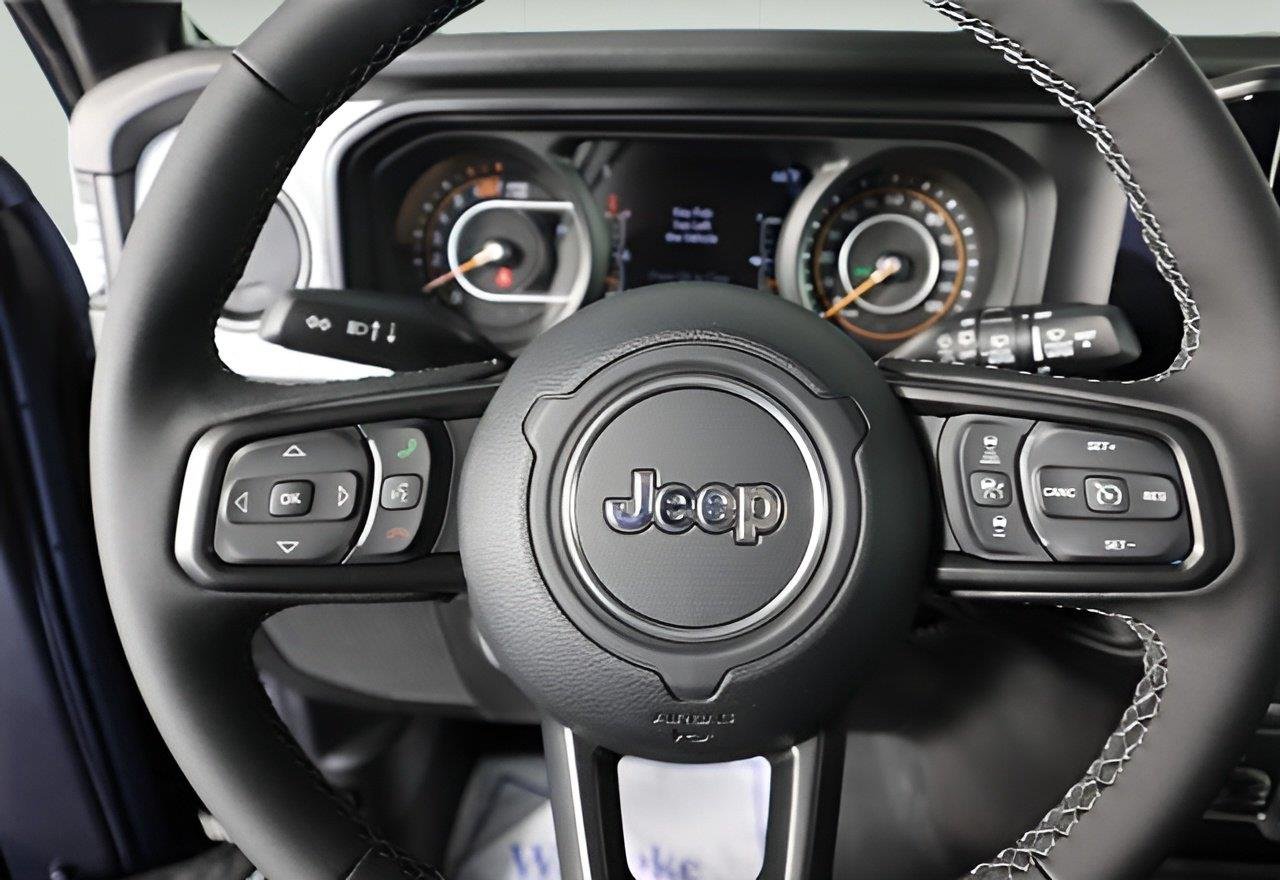 New 2026 Granite Crystal Metallic Clearcoat Jeep Sport S image 11