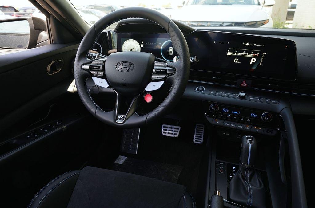 New 2026 Abyss Black Hyundai Base image 12