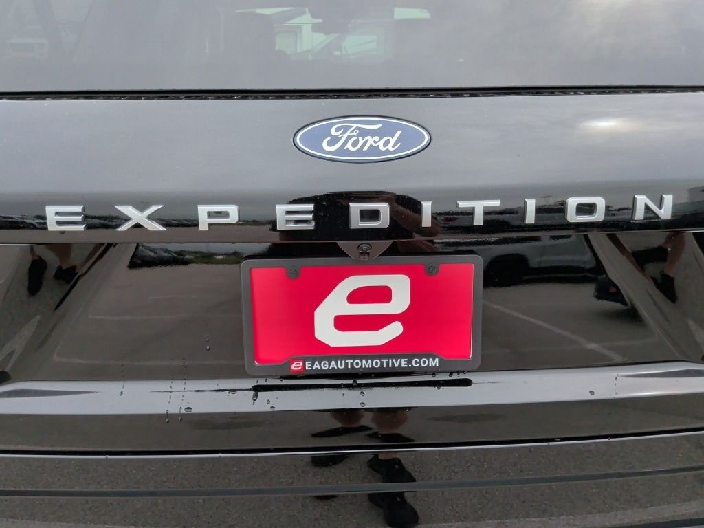 New 2026 Agate Black Metallic Ford MAX Active image 46